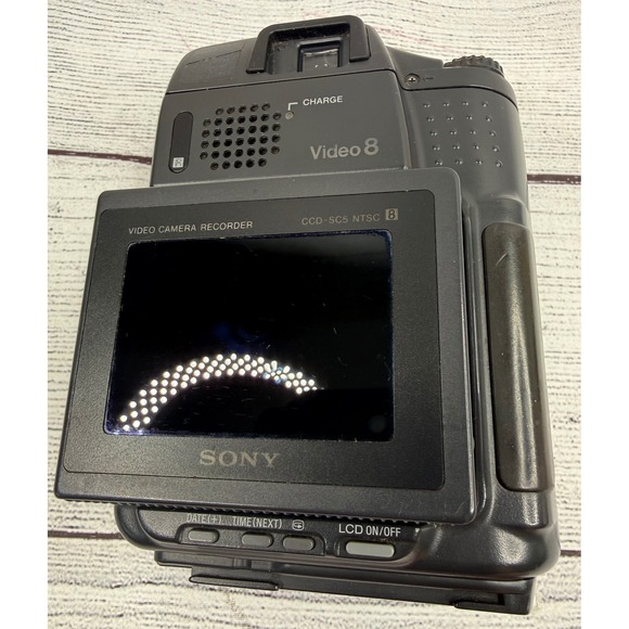 Sony Handycam CCD-SC5 Video 8 Camcorder Bundle with Charger Batteries Case Tape - Picture 12 of 15